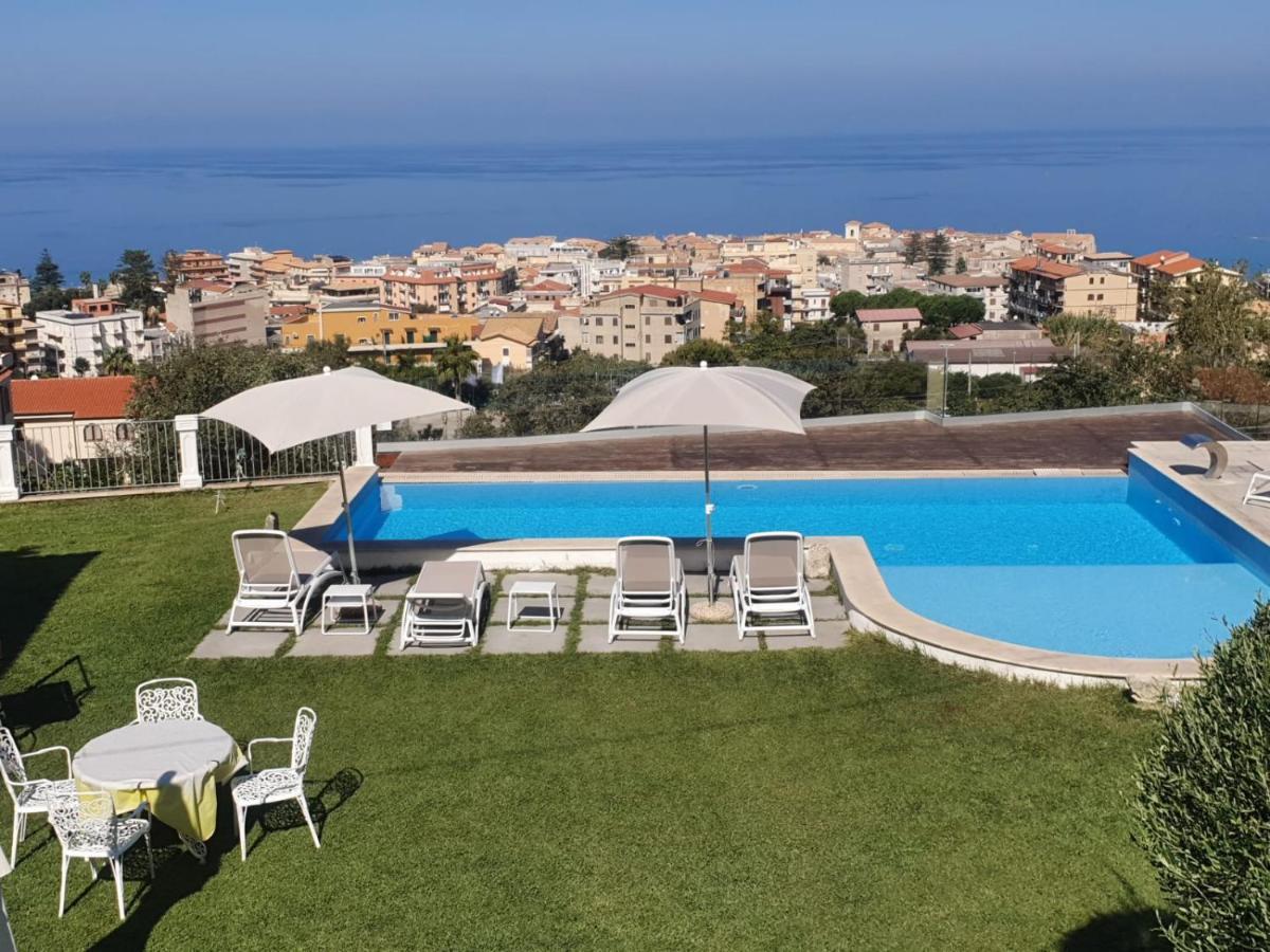 Appartamenti Borgo Panoramico N.2 Tropea Exterior foto