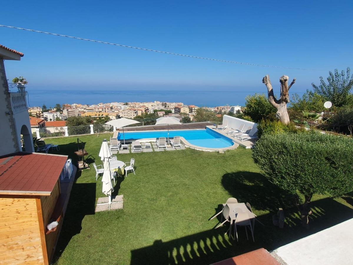 Appartamenti Borgo Panoramico N.2 Tropea Exterior foto